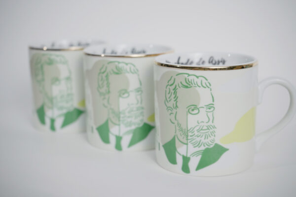 Caneca Machado de Assis + Curso Helena – Coleção Café com Pensadores - Image 3